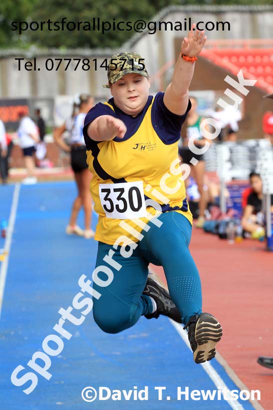 Long Jump, 2024 Gateshead Tartan Games.  Photo: David T. Hewitson/Sports for All Pics